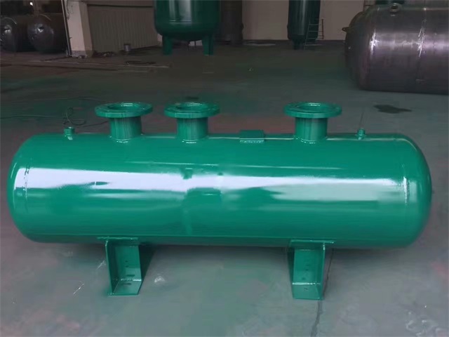 梁河梁河梁河蒸汽分气缸1.jpeg